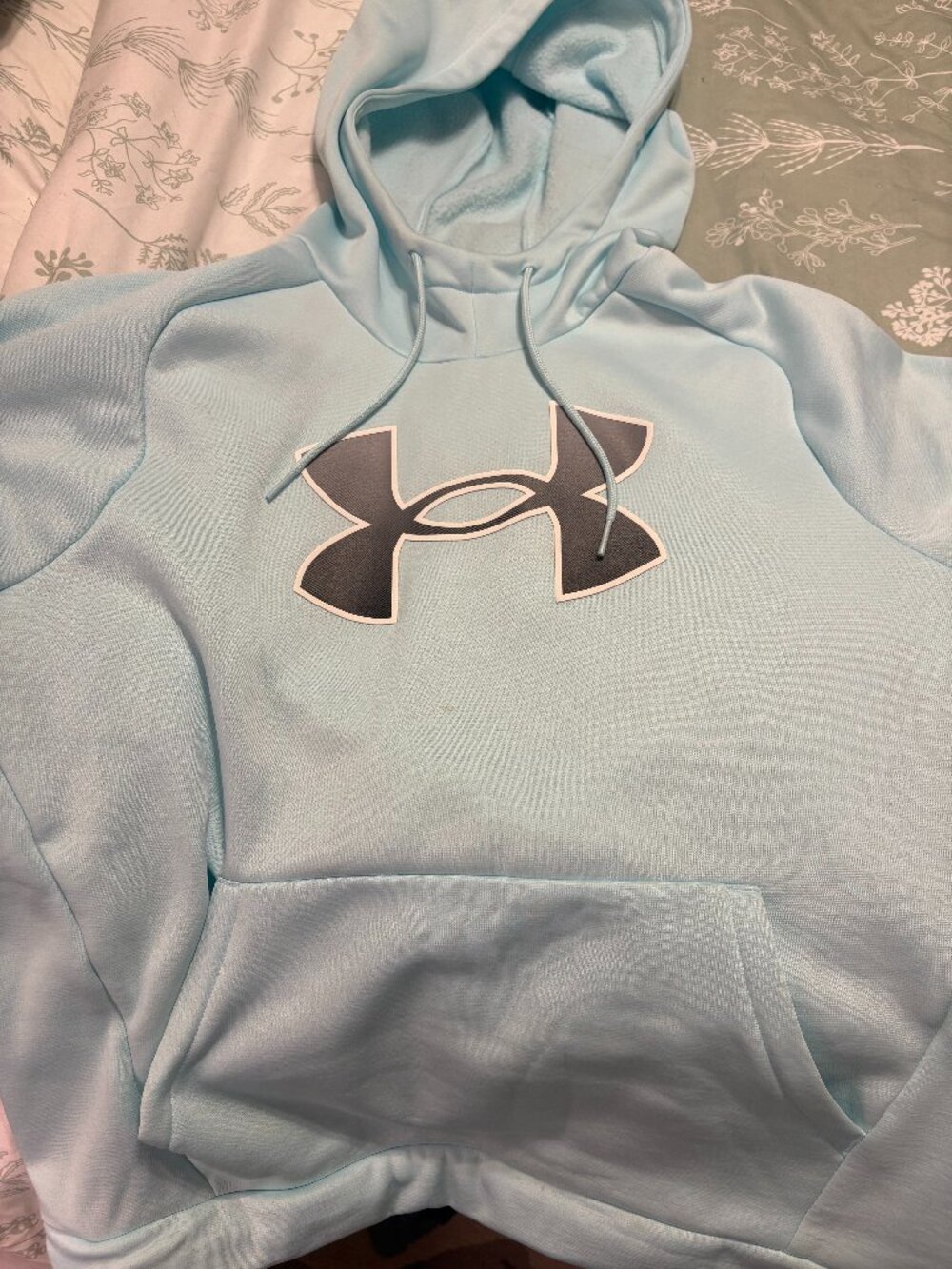 Ladies like new sweatshirt